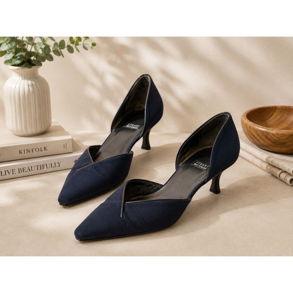 Stuart Weitzman Navy Blue Fabric d'Orsay Pointed Toe Kitten Heels Size 8B Spain‎